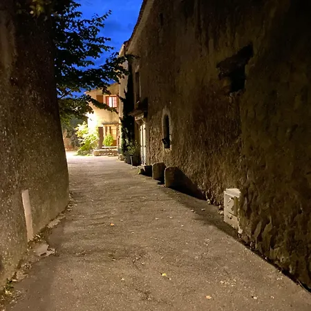 La Maison Du Chateau * Esparron-de-Verdon