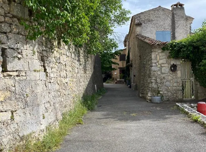 La Maison Du Château * Esparron-de-Verdon